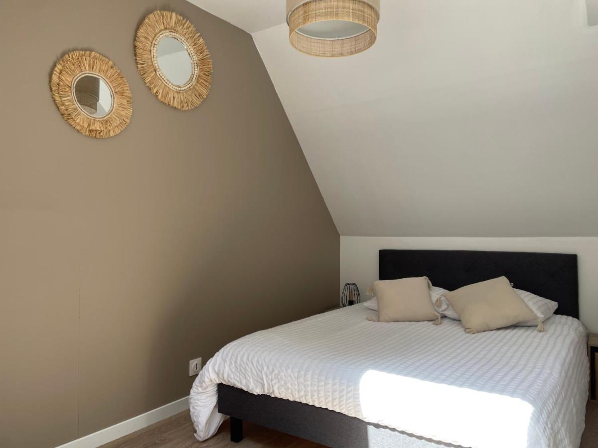 Holiday home Ti Levenez Plouguernevel